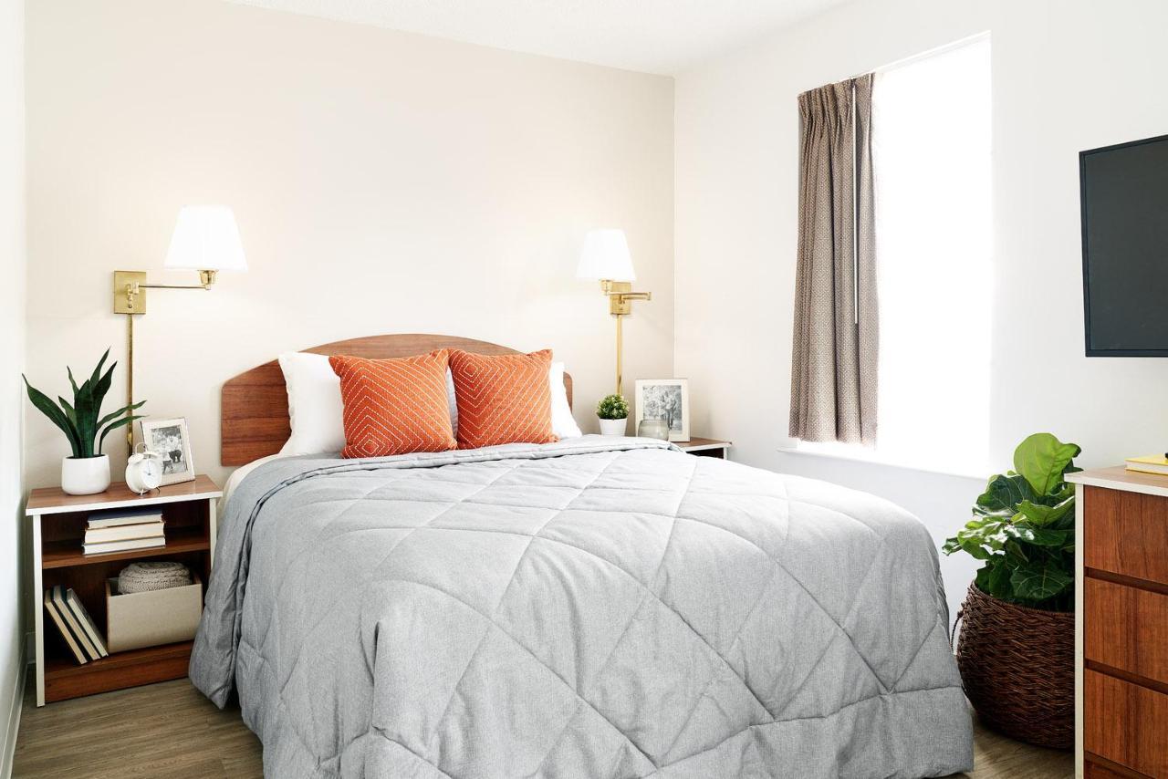 Intown Suites Extended Stay 科罗拉多斯普林斯 外观 照片